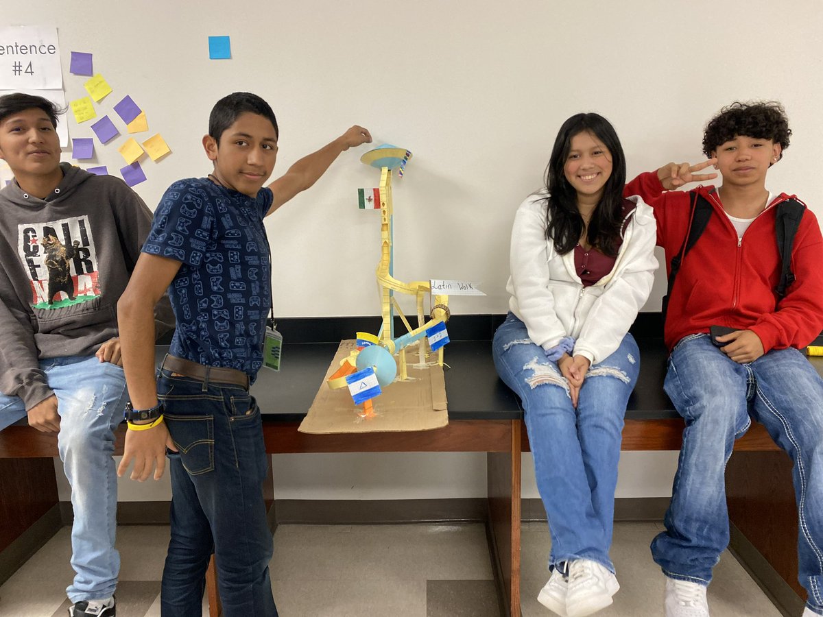 Ms. Everett’s IPC classes participated in a rollercoaster design competition to demonstrate their knowledge of potential and kinetic energy. Congrats to Team Latin Walk for Most Creative Design! Their rollercoaster took riders on a spaceship through Latin America! 🎢👽🇲🇽🇸🇻🇻🇪🇭🇳