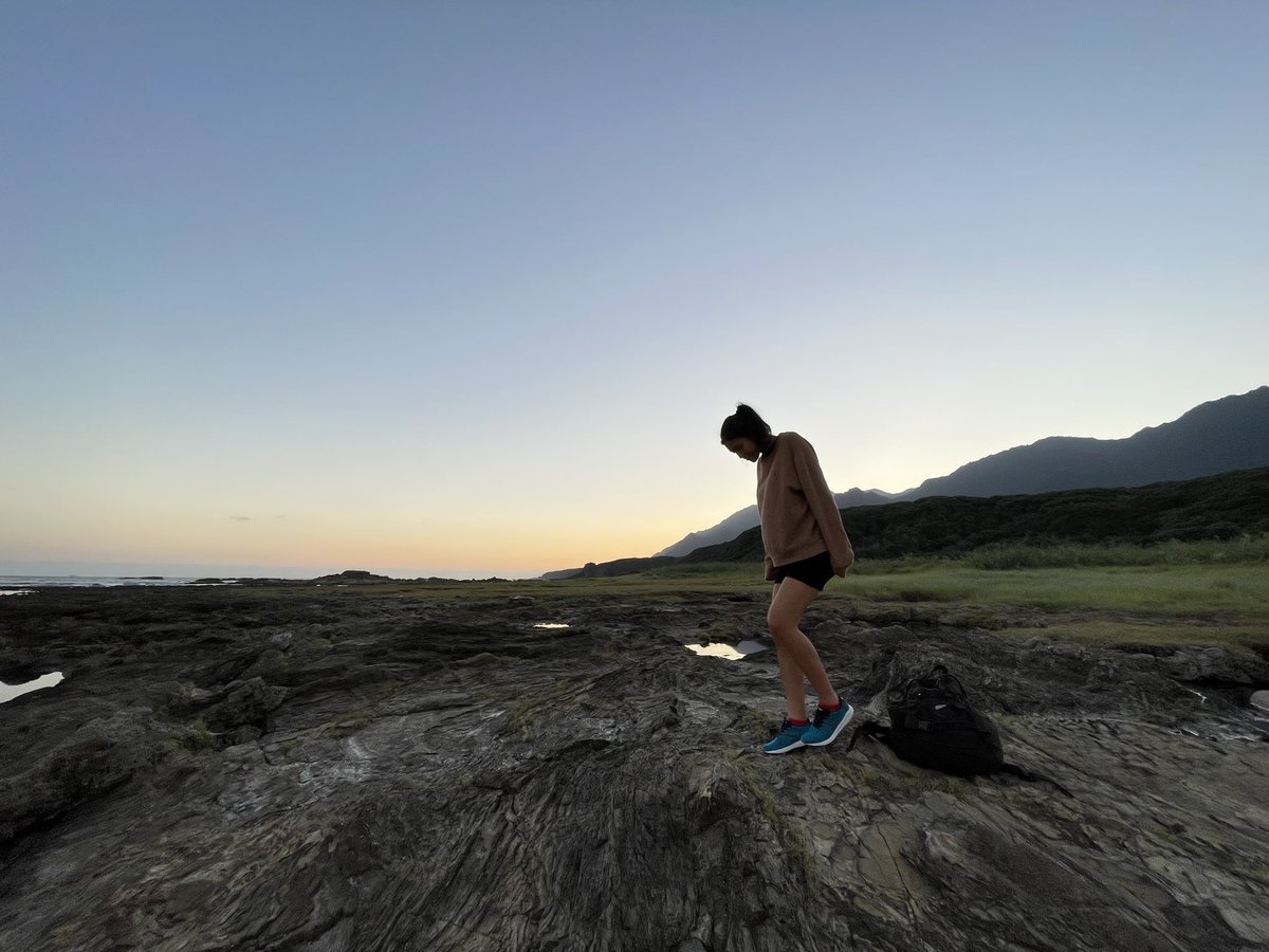 毎日2〜3時間散歩してます