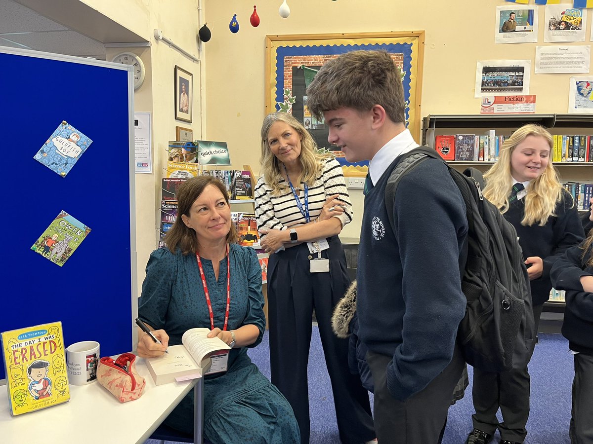 LibraryTmhs's tweet image. What a start to #Book Week 2023! Our year 7 and 8 students were treated to a book signing and special assembly led by author Lisa Thompson. The visit was amazing for helping to further foster a love of reading amongst our students. #RfP #GreatSchoolLibraries