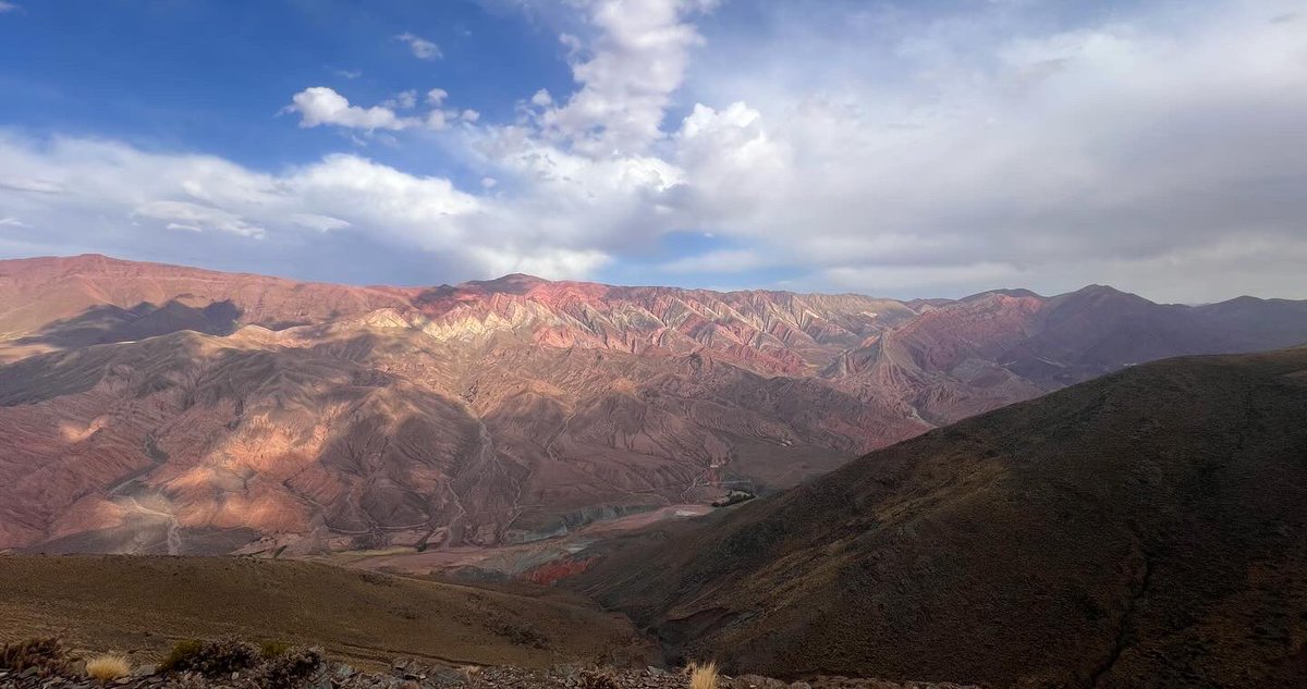 ESQUIREMATT's tweet image. This #UNESCO heritage site in Argentina rivals any natural phenomenon.  Quebrada of Humahuaca is in the Andes and rich with Inca history.  #geology #naturalwonders