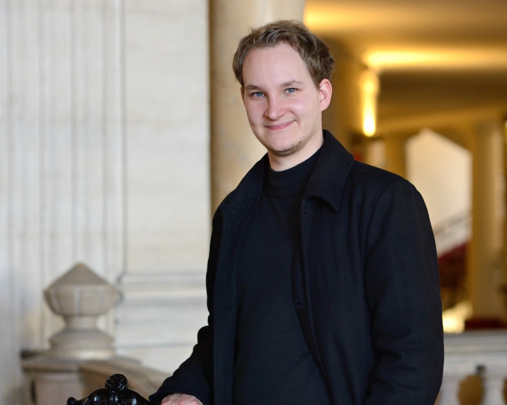 AskonasHolt's tweet photo. Tune in to @BBCRadio3 now to hear David Niemann's performance of Brahms Symphony No. 2 with the Helsingborg Symphony Orchestra. 

Available on @BBCSounds until 18 November: https://t.co/mDEz9K7ScE https://t.co/e92ULx6R4s