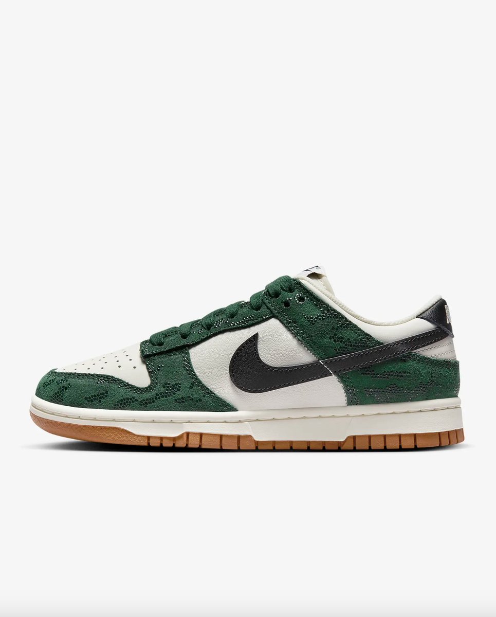 SOLELINKS's tweet photo. Ad: Straight to cart
Women's Nike Dunk Low 'Green Snake'
=> https://t.co/uIcpR2YTuV https://t.co/ZmiacQOgny