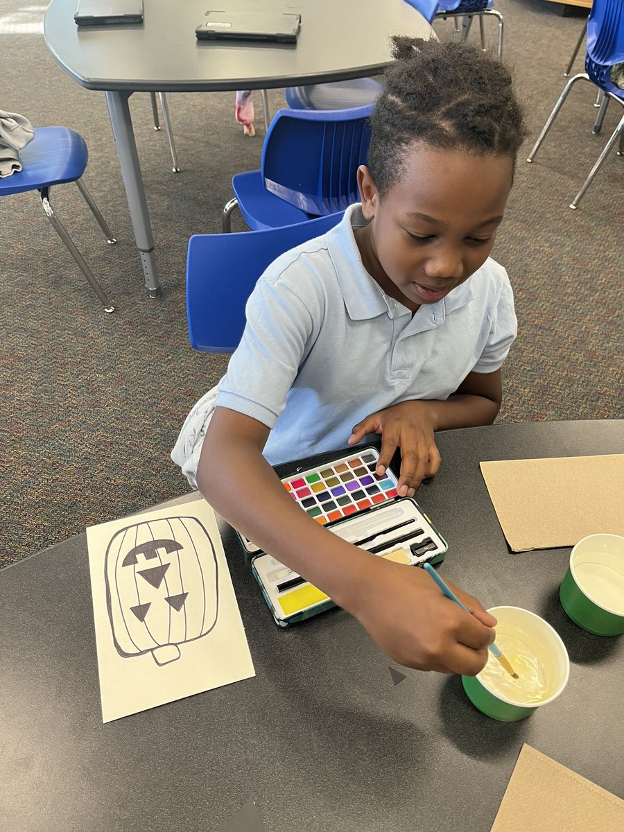 lauraglibrary's tweet photo. Relaxing with watercolor painting in the library as part of our Makerspace time. We were inspired by Andrea Nelson who is a watercolor artist in Atlanta. 
https://t.co/2MYCJ3AMqu https://t.co/d7wrEv72iQ