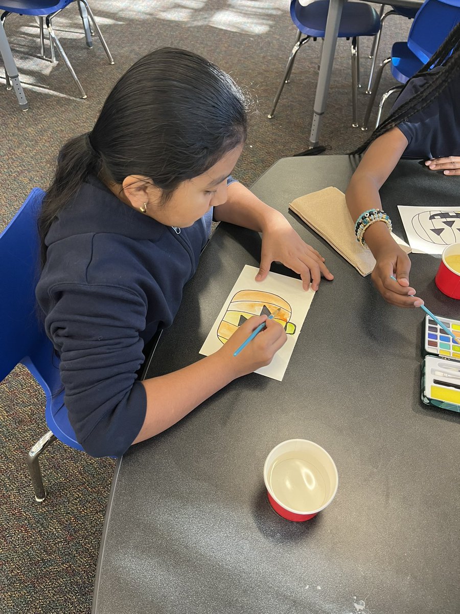 lauraglibrary's tweet photo. Relaxing with watercolor painting in the library as part of our Makerspace time. We were inspired by Andrea Nelson who is a watercolor artist in Atlanta. 
https://t.co/2MYCJ3AMqu https://t.co/d7wrEv72iQ