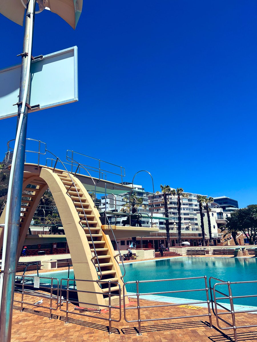 This is what summer looks like in 
#CapeTown