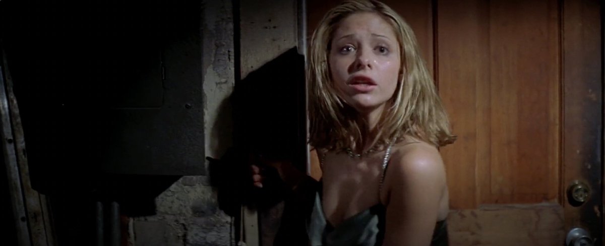 MyBloodyJudy's tweet photo. 26 years ago today, Sarah Michelle Gellar served one of THE best horror movie chase scenes in a pageant dress, we were robbed of Helen Shivers as a Final Girl, and I Know What You Did Last Summer came out in theaters https://t.co/viwT4bkmAG