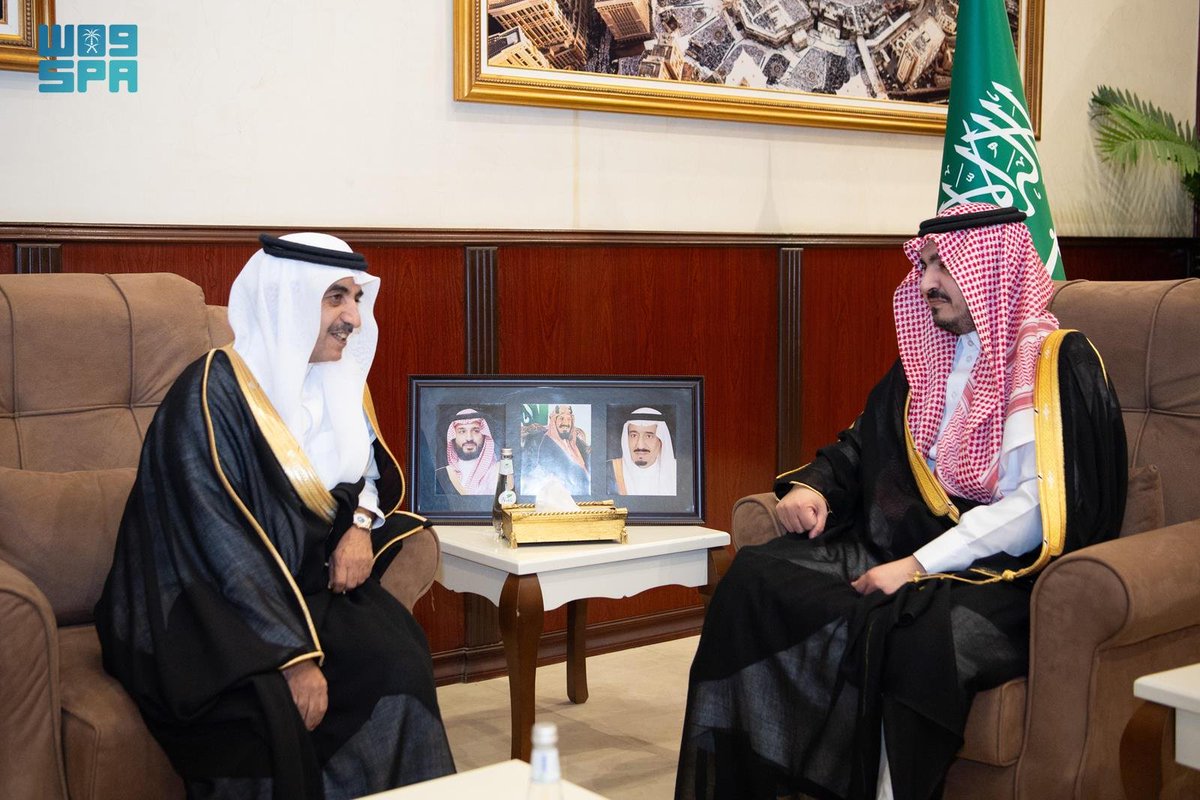 نائب أمير منطقة مكة المكرمة يستقبل رئيس جامعة أم القرى.
spa.gov.sa/N1981447
#واس_عام