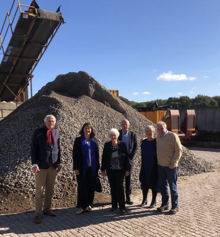 Werkbezoek van college van B&amp;W van de <a href="/Gem_Blaricum/">Gemeente Blaricum</a> aan Herman van der Heiden Puinrecycling BV. Lokaal bouwafval weer lokaal gebruiken bij nieuwbouw.