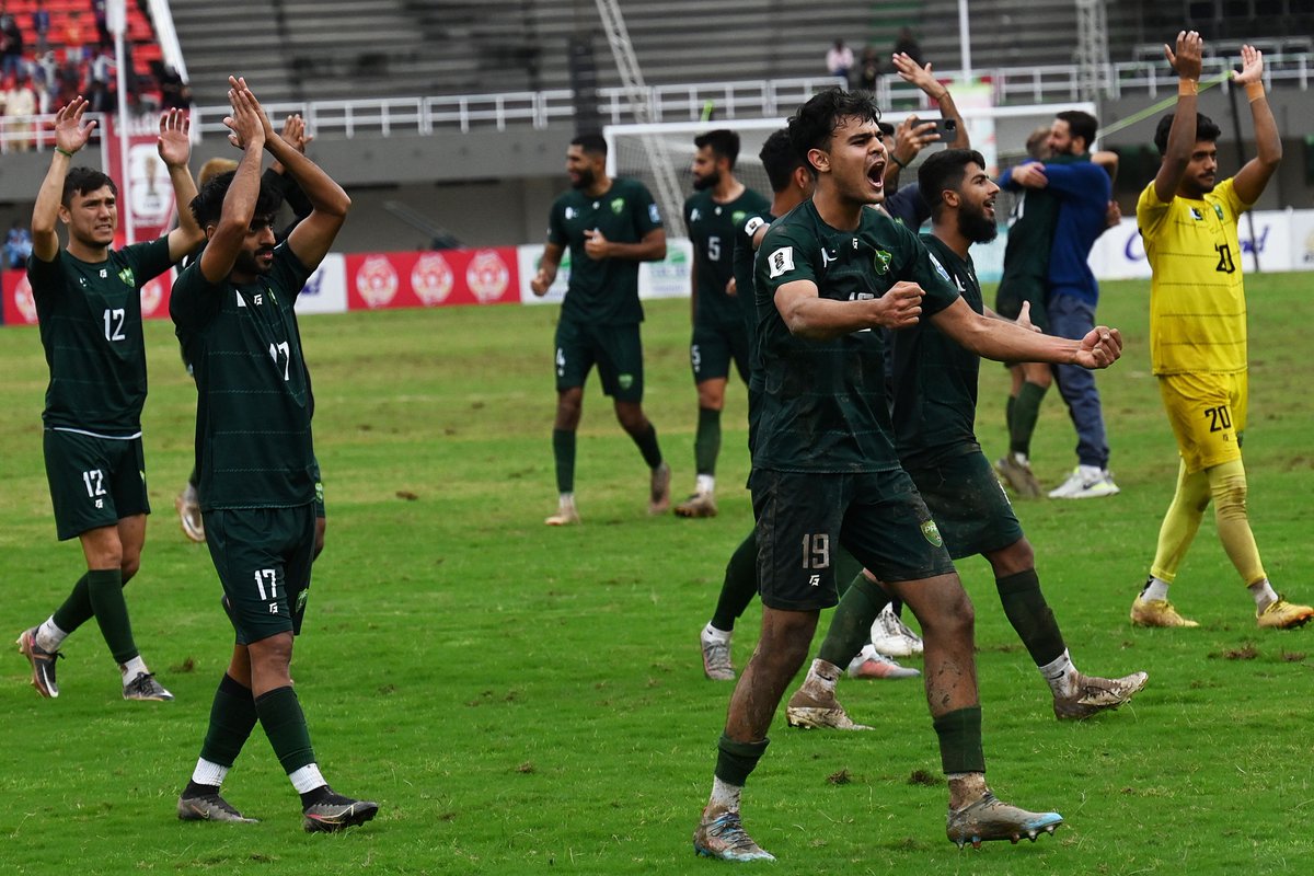CBSSportsGolazo's tweet photo. History in Pakistan! 🇵🇰

The nation secured its first-ever World Cup qualifying win with a 1-0 result over Cambodia, its first win in any competition in five years! 😳 https://t.co/YSjMOc6LMs