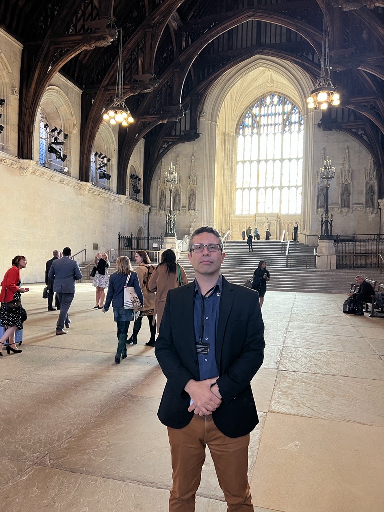 BDA_Policy's tweet photo. We at @BDA_Deaf have advised a number of MPs, including @NorwichChloe, on the issues that need to be raised concerning #BSL &amp; Government's disappointing end-of-year report on the implementation of the #BSLAct. Policy &amp; Research Lead Tom Lichy is in Parliament to press our case. https://t.co/vupHtUkaue