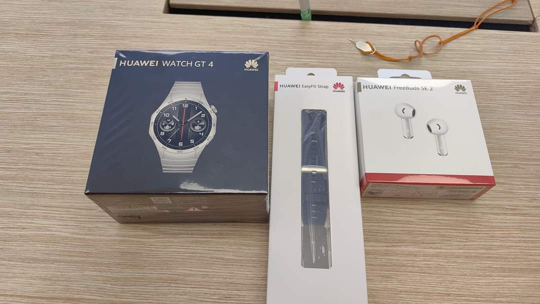 Huaweiailesitr's tweet photo. Watch GT4 ailesini Tercih Etmek için 4 Neden
https://t.co/4UvdH1ZqGx GT4PR300 kodu kullanılarak 300 TL kupon indirimi,ekstra yedek kayış indirimi.1 yıl uzatılmış garanti ve FreeBuds SE 2 kablosuz kulaklık hediye #HarmonyOS #WatchGT4 #HuaweiWatchGt4 #FashionForward @HuaweiTurkiye https://t.co/2zpFGIq3Tc