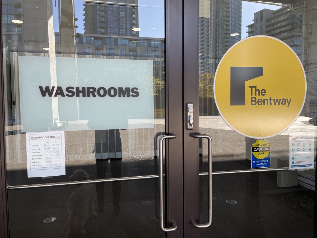 mbodeg's tweet image. as if Torontonians and visitors only need the use of public washrooms Tuesdays to Saturdays and never in the evenings?  #basicneed ⁦@SpaFYPLA⁩ ⁦@cityoftoronto⁩