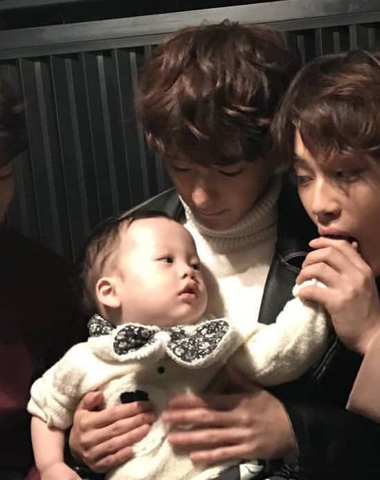 boyoftinder's tweet image. 임출육이라는 죄악에 빠져버릴거같음...
아기구준표의 좌충우돌 우당탕탕 아기키우기