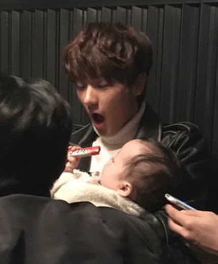 boyoftinder's tweet image. 임출육이라는 죄악에 빠져버릴거같음...
아기구준표의 좌충우돌 우당탕탕 아기키우기