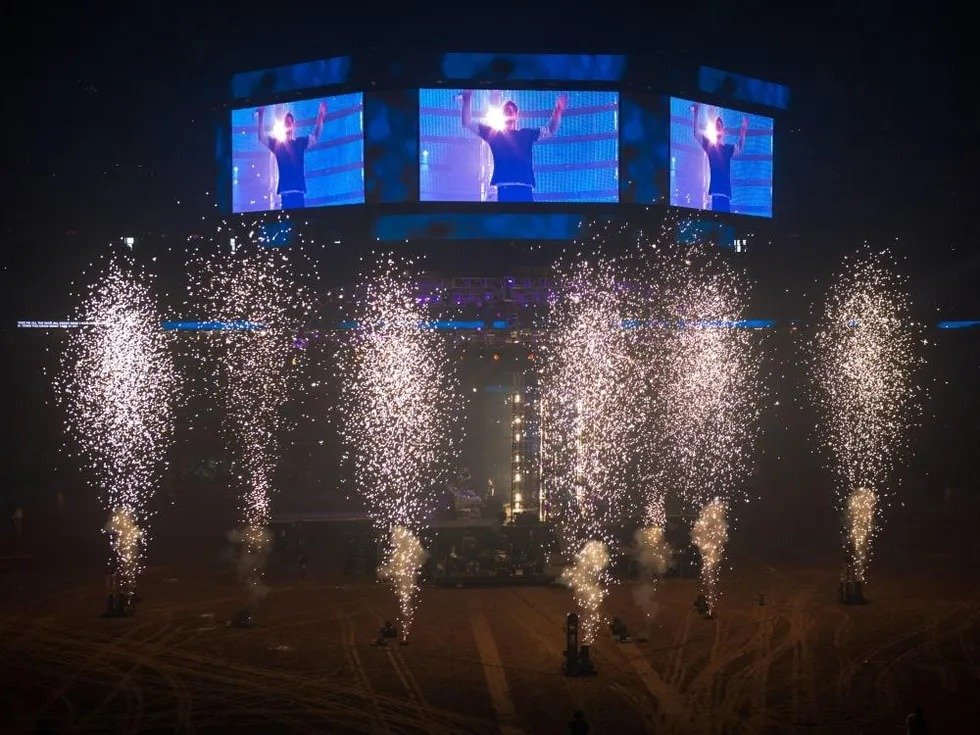 OutAtTheRodeo's tweet photo. Who do you want to see perform at next years Out At The Rodeo? Here's a throwback to our fist OATR with The Chainsmokers.
📷 Photo credit: Michelle Watson https://t.co/MwGsJ4WwKH