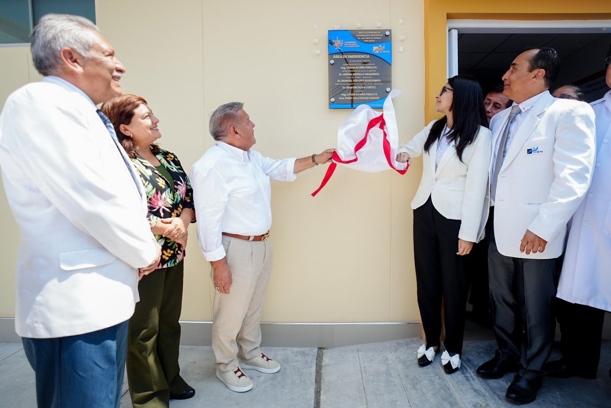 IREN_NORTE's tweet photo. ¡INAUGURAMOS NUEVA INFRAESTRUCTURA DE ÁREA DE EMERGENCIA DE IREN NORTE! Gobierno Regional LL, con una inversión de más de 700 mil soles para modernizar instalaciones del Área de Emergencia del IREN Norte para entregar un servicio de calidad a los más de 500 pacientes oncológicos. https://t.co/Ca9KNgDV5G