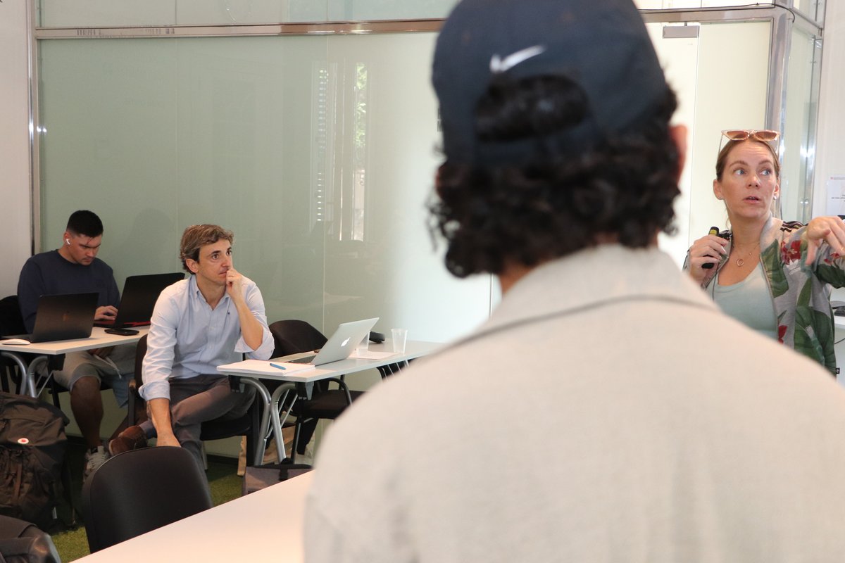 Nuestros/as estudiantes del Máster en Administración y Dirección del #Fútbol - <a href="/FCBarcelona/">FC Barcelona</a> <a href="/BarcaInnoHub/">Barça Innovation Hub</a> han  empezado la semana con clases de Gobernanza, impartidas por <a href="/KepaLarumbe/">Kepa Larumbe</a>, en nuestras aulas de #Barcelona.

¿Interesado/a en el programa?

ℹ: bit.ly/42vHnao