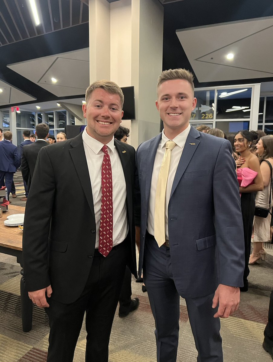FSUSSB's tweet photo. What an amazing evening last night at Clock and Seal! 🎉

We were surrounded by the best and brightest student leaders from across FSU.

We were treated to an awe-inspiring Keynote Speaker and the honor of having our esteemed university president in attendance. 🍢✨ https://t.co/hw8eMmfOho