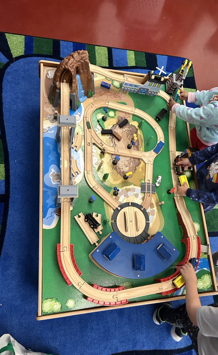 Big thank you to our community for this donation to our kindergarten classroom❤️ merci beaucoup 🙂 <a href="/BernadetteOCSB/">St Bernadette OCSB</a>