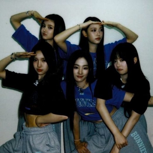 chdarming's tweet image. in the domain of melodies, nj are the unequivocal love of my life, their artistry an ineffable blessing from the celestial sphere 😢♥️