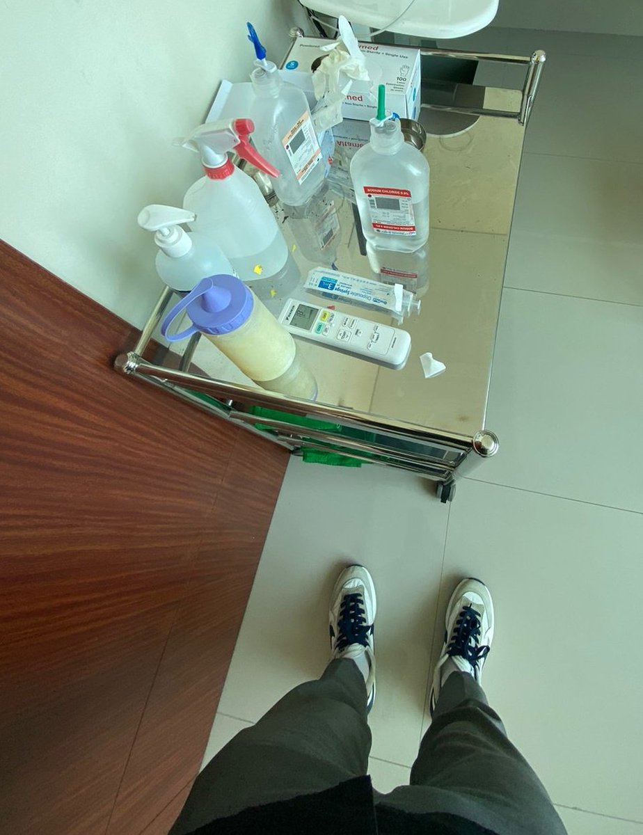 peralatan untuk membersihkan luka masalalu mu ,

uwekkkkkzzzzz,  allay asu