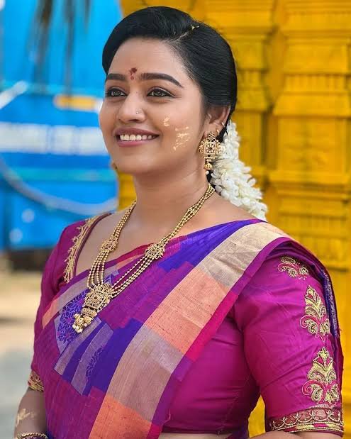D4Selvarasu's tweet photo. En chellam Gayathri 🌺 https://t.co/FOXSlwTiSK