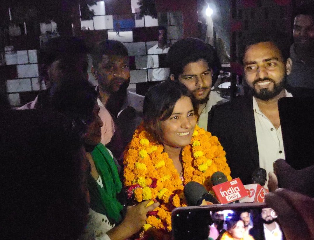 Ayushi Shukla tweet media