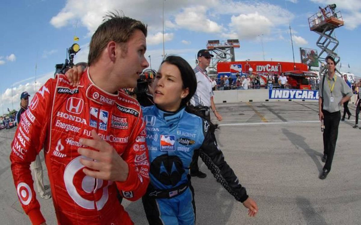 jlcooke99's tweet photo. Some extra #Lionheart Dan Wheldon highlights. Milwaukee 2007 where he gets an earful from the 100 lb Fireball, Danica Patrick . BTW Robin Miller " one of them racin' deals " She went to straighten him up personally, not sending her PR Team. #IndyCar #Indy500 #RIPLionheart https://t.co/deXBIoOLDg