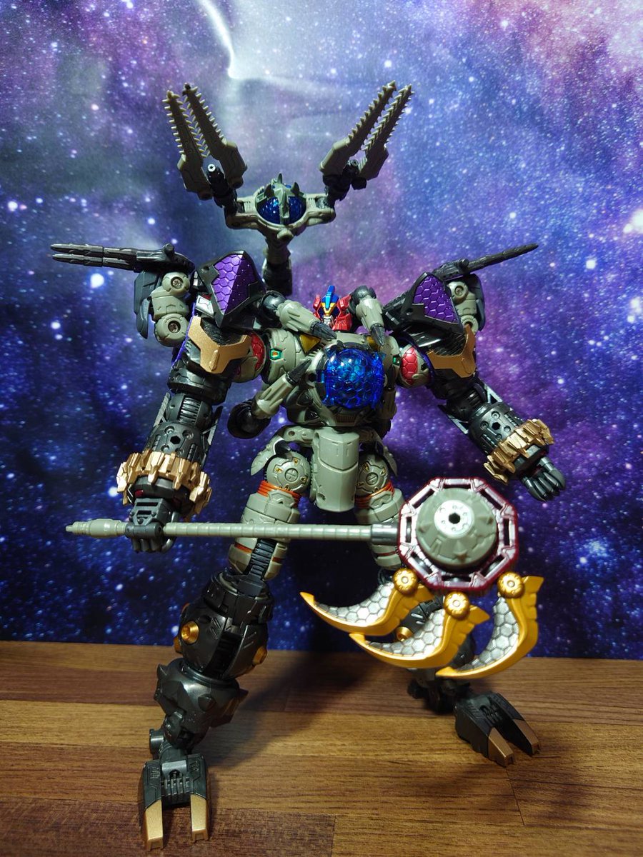 JuianFang1's tweet photo. Waruda ワルダ 暗黒死神収穫者、機体は超強い反応能力と速度アップを持ち、手に持つ大鎌で攻撃を行い、サソリの尾は自律して後方からの敵を攻撃・防御する
#ダイアクロン
#diaclone
#Waruda https://t.co/sZI1vaiFVd