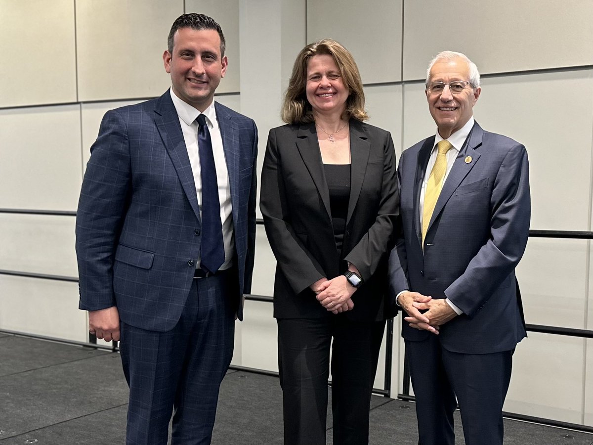 Kicking off the day at <a href="/OVINhub/">OVINhub</a>’s 6th annual Partnering Forum in #Toronto.
 
Our government is proud to have invested $141M in OVIN to accelerate the commercialization and adoption of next-gen electric, connected &amp; autonomous vehicle &amp; mobility technologies! 🚙⚡️