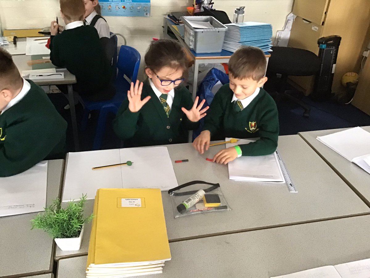 Y3SJV's tweet photo. In #SJVScience today 3H have been looking at magnets affect other magnets and magnetic materials https://t.co/FGgQJBQmoD