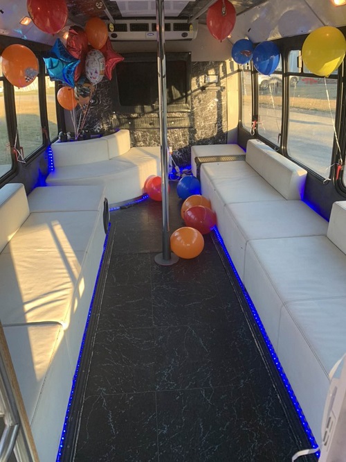 ShishRide_PB's tweet image. Whether it's for a bachelorette party, birthday celebration, or just a night out with friends, our party buses will make your night unforgettable. Book an appointment today!

#PartyBusService bit.ly/36csXVw