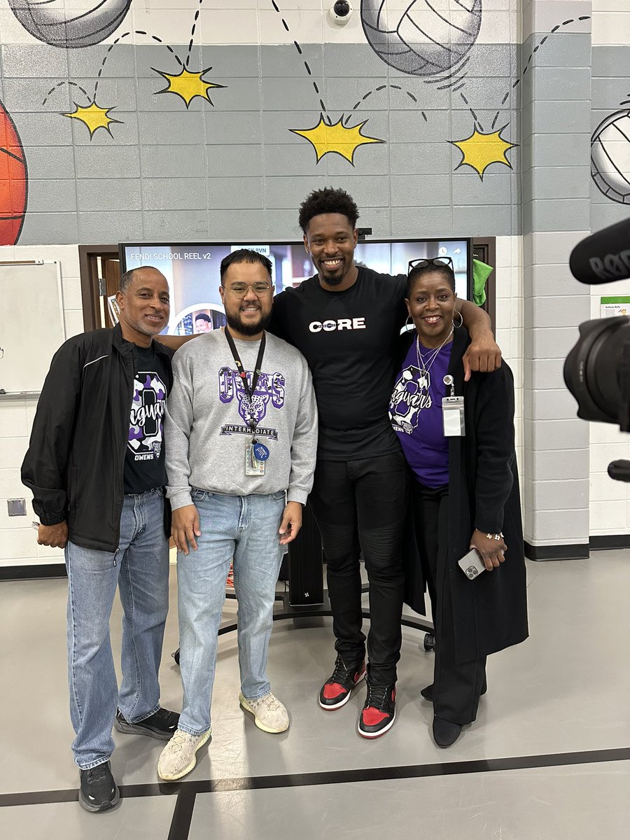 What a phenomenal motivational speaker we had today at <a href="/OwensInt/">Owens Intermediate</a>! Fendi is a captivating speaker that had the students AND staff engaged. What an honor to call you a fellow Alief Alumni! #alieflegend <a href="/DocAugustus/">Dr. Lorena D. Augustus</a>