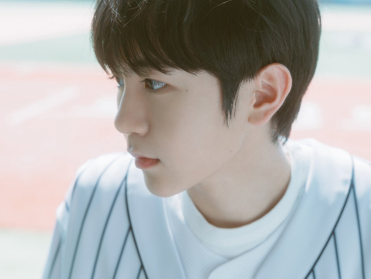 nctwishofficial's tweet photo. ‘Hands Up’ MV Teaser Image 2 #료 #RYO #リョウ

⚾️ NCT NEW TEAM ‘Hands Up’ 
MV Teaser Image 1 ➫ 2023.10.17 0AM (KST)
MV Teaser Image 2 ➫ 2023.10.18 0AM (KST)
MV Teaser ➫ 2023.10.18 6PM (KST)
MV Release ➫ 2023.10.19 6PM (KST)

💿 https://t.co/LCw6c2WnRt

#NCTNEWTEAM #HandsUp
#NCTNEWTEAM_HandsUp