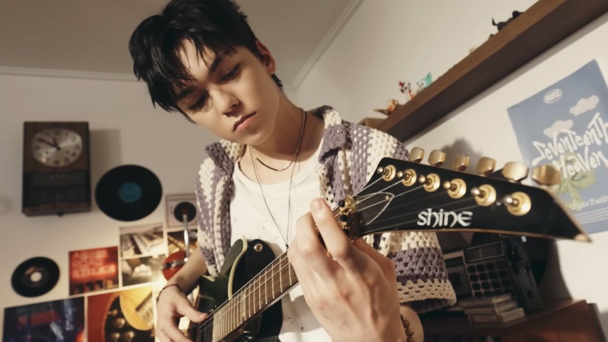 vernacesm's tweet photo. GUITARIST VERNON https://t.co/lJ5KNyWG6u