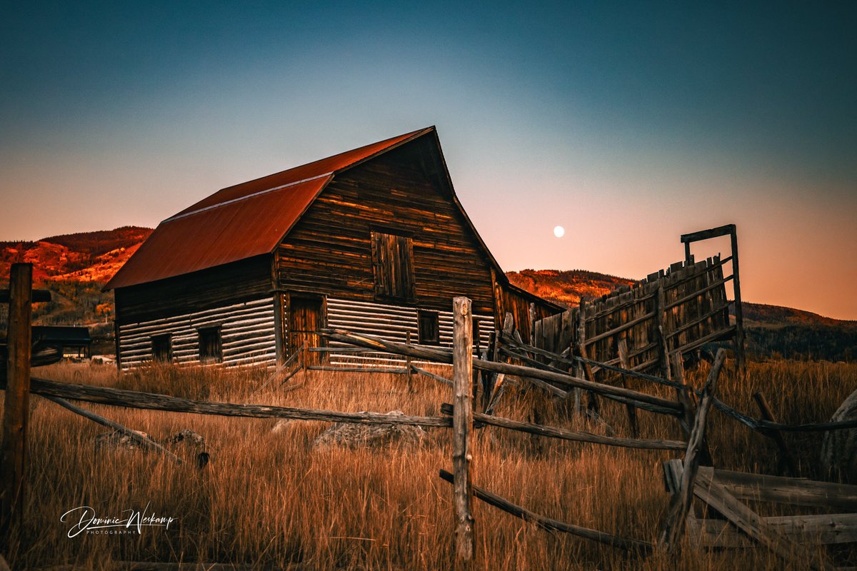 The Moore Barn in Steamboat Springs! @skisteamboat @BarnPhoto #bloodpressurebreak #barnphotography #Colorado