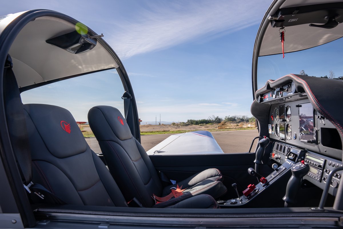 RobinAircraft's tweet photo. F-HOKY
DR401-160LR livré la semaine dernière et basé à Carpentras🛩️🇫🇷
#robinaircraft #dr400 #madeinfrance #epv #aviation #plane #aviationlovers #avgeek https://t.co/jXb4Ha5rcL