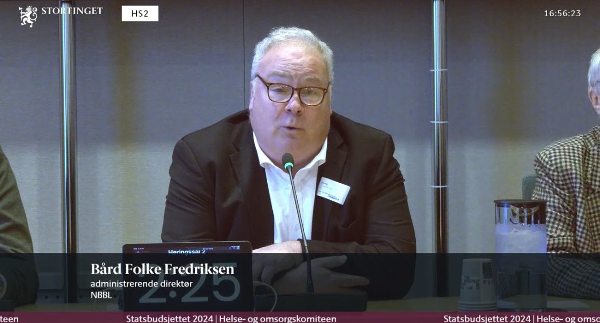 Norske Boligbyggelag (@nbblno) on Twitter photo Eldreboligpolitikk og boligpolitikk må støtte opp om omsorgspolitikken. Med fall i boligbyggingen er det nå kapasitet til å bygge Trygghetsboliger og omsorgsboliger. Det vil løse boligbehov og bidra til å opprettholde aktiviteten i byggenæringen, sa <a href="/FolkeFredriksen/">Bård Folke Fredriksen</a> på høring Eldreboligpolitikk og boligpolitikk må støtte opp om omsorgspolitikken. Med fall i boligbyggingen er det nå kapasitet til å bygge Trygghetsboliger og omsorgsboliger. Det vil løse boligbehov og bidra til å opprettholde aktiviteten i byggenæringen, sa <a href="/FolkeFredriksen/">Bård Folke Fredriksen</a> på høring