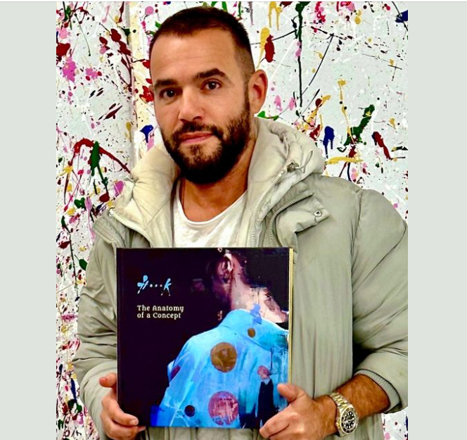 InfoGibraltar's tweet photo. Una mirada a la #pintura de Christian Hook. 'Anatomía de un concepto'.

En @CFAGalleries desde el 19 de octubre.

Via @Hoook_Art en Twitter

#Gibraltar #Arte https://t.co/Q1tI39y6id
