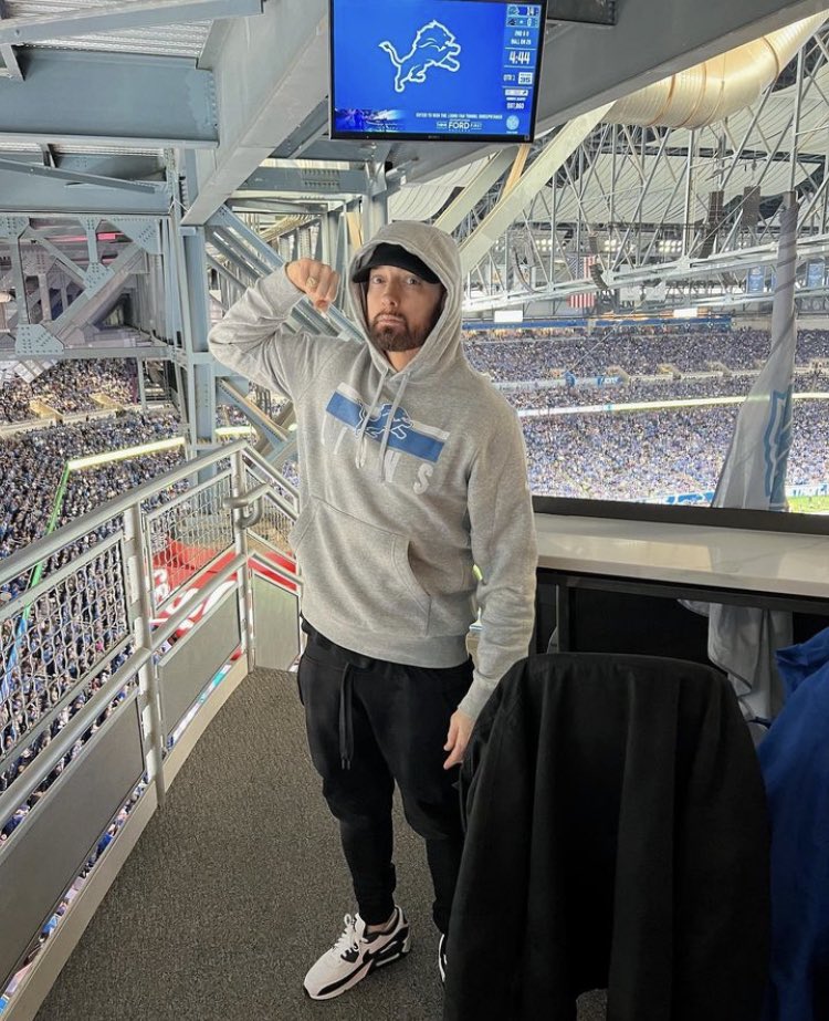 All Out Show tweet media