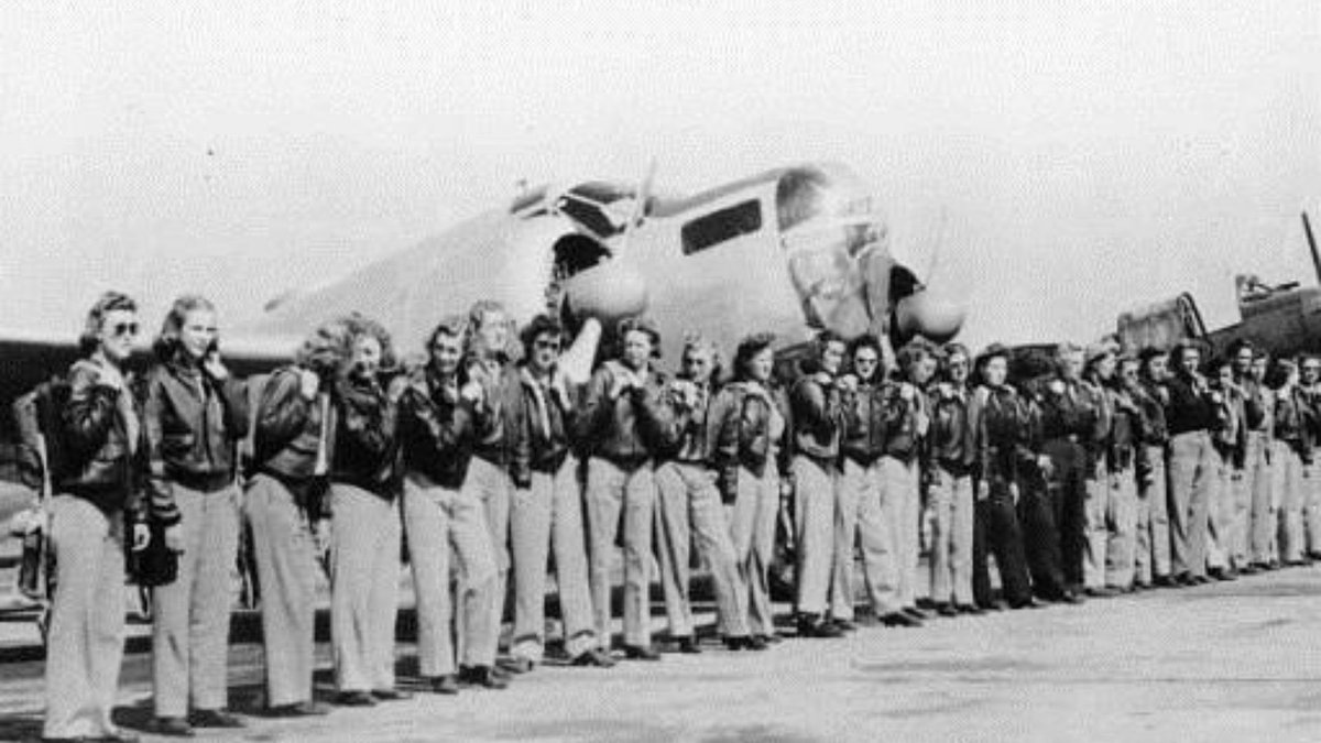 FFWasp's tweet photo. Paying tribute to the millions of military women who have lost their lives in service. These brave women will always be our inspiration, and we honor them.

#WomenInMilitaryServiceForAmerica #MilitaryWomen #WASP #USMilitary #FemaleEmpowerment https://t.co/PYXWTMv3Jr