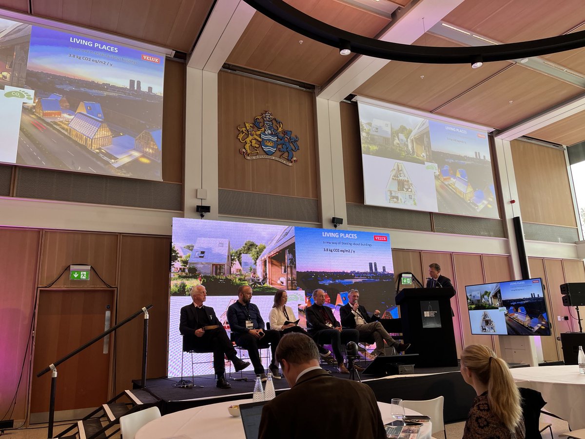 Neil_buzzard's tweet photo. Interesting day ⁦@ExpoSunderland⁩ with some great panel discussions and catching up with some familiar faces ⁦@Desco_MEP⁩ https://t.co/IpltDTNWqG