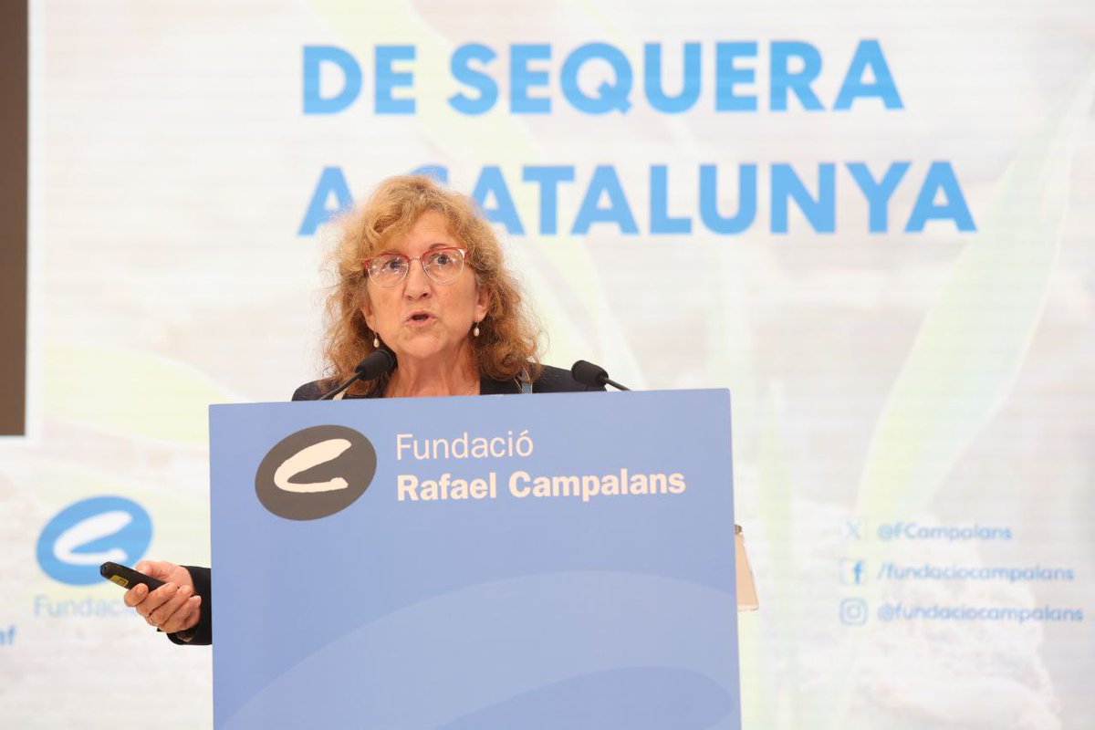 FCampalans's tweet photo. 🔵 La doctora en Ciències Físiques Carme Llasat ens parla dels efectes del canvi climàtic en la pluviometria.
#ParlemdeSequera https://t.co/EDbUMoatzt