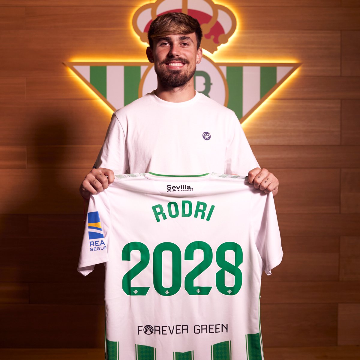 RealBetis's tweet photo. 💚🤍💚

Uno di noi. https://t.co/1Ovv9YRe41