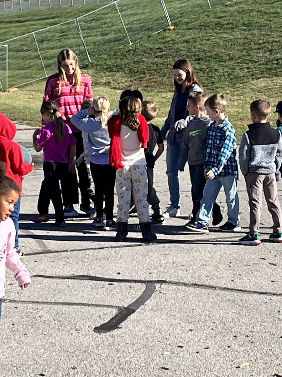 LHS Practical Leadership tweet media