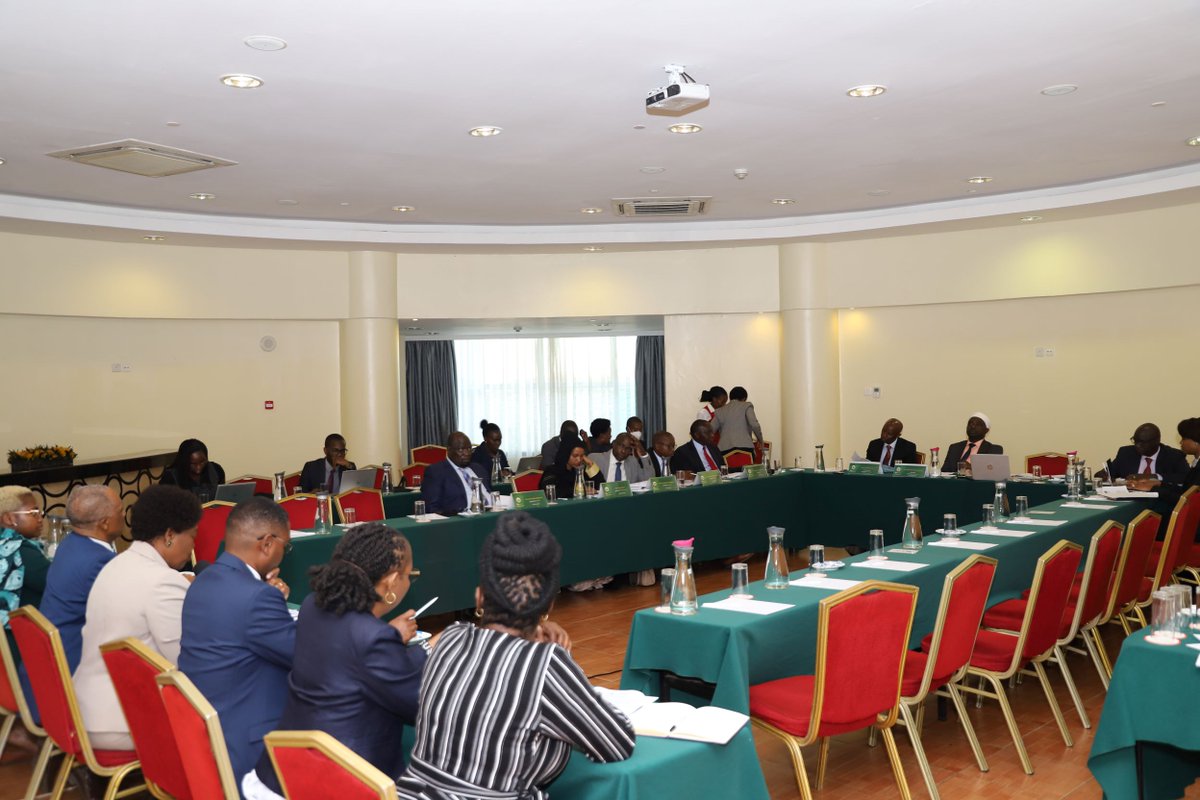 FKEKenya's tweet photo. Ms. Jacqueline Mugo  presented a MEMO on the Employment (Amendment) Bill, 2022 to the Parliamentary Departmental Committee on Labour. FKE oppose the  Bill because it  presents radical changes to the Employment Act 2007 that will curtail prerogative to manage enterprises by owners https://t.co/v5Hq52agC1