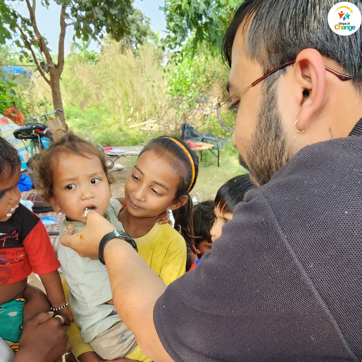 Dropsofchange's tweet photo. Drops of Change President Vishal Hindustani's visit to Panchkula: Policies for the future, mentorship for kids, a heartwarming birthday celebration - a harmonious blend of purpose and warmth.
#birthday #celebration #HappyBirthday #dropsofchange #NGOs #India #EducationForAll https://t.co/rEuu7hoJzy