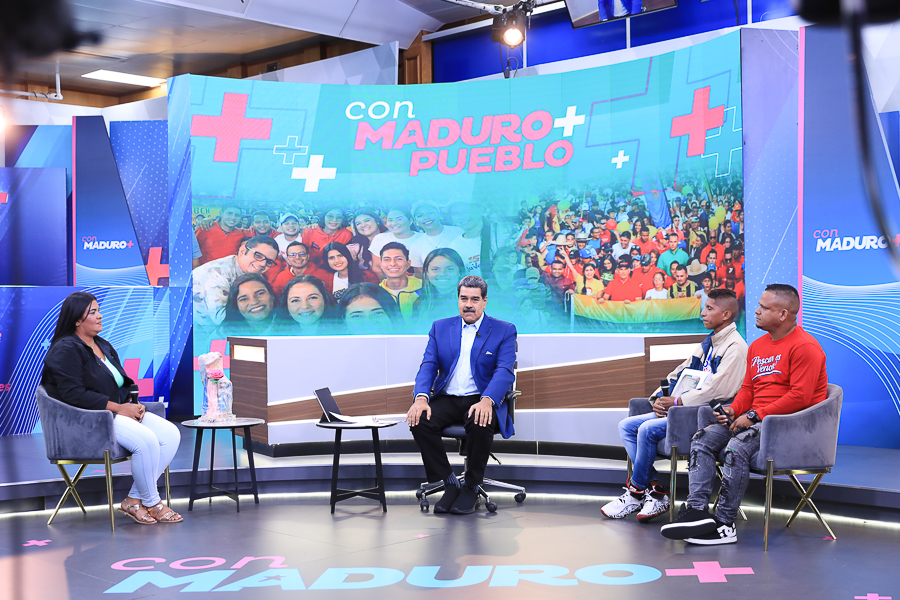 #NotiMippCI 🗞️| #Política: Ultraderecha persiste en sembrar violencia valiéndose de la democracia. Lea Más ⏭️ acortar.link/nC3VBD 
 #DiálogoDePaz