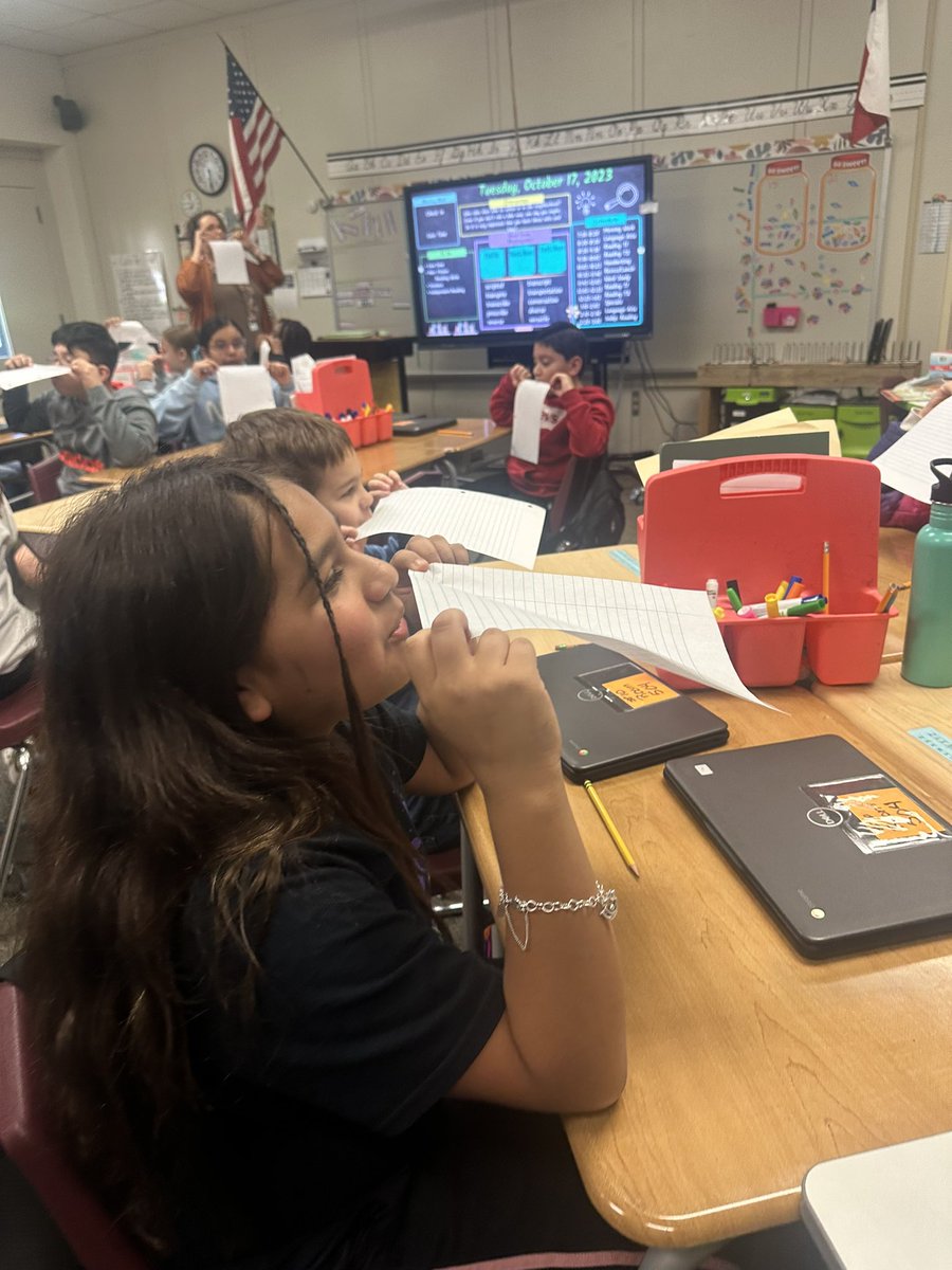 Starting non-fiction texts and learning how birds fly. <a href="/HumbleISD_OE/">Oaks Elementary</a>