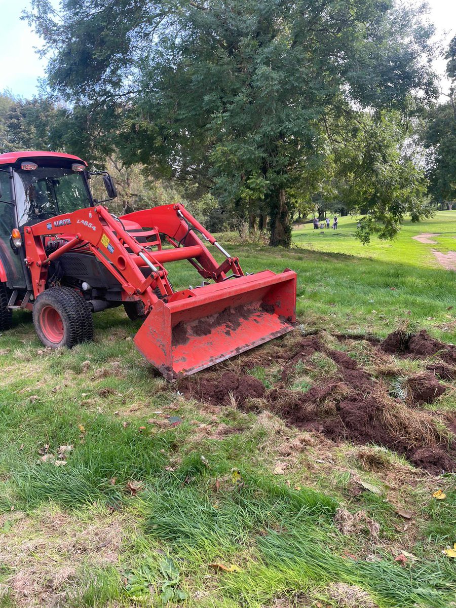 MarkSim93794378's tweet photo. Greens switched, blown, cut and holes changed, bunkers raked, amazone and blower out in force tidying course leaves 🍁 winter tee constructions underway, seeding bare areas on greens & access road project underway
#projectseason @MonmouthshireGC https://t.co/MLfVvIzRGY